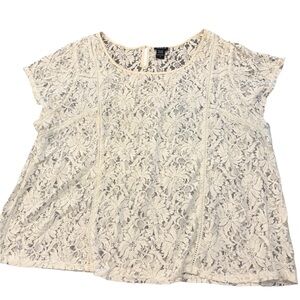 Torrid Sheer Lace Blouse White Floral Print Short Sleeve Size 2 Layering Cottage